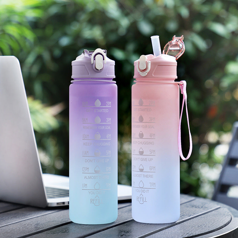 900ml Water Bottle With Straw